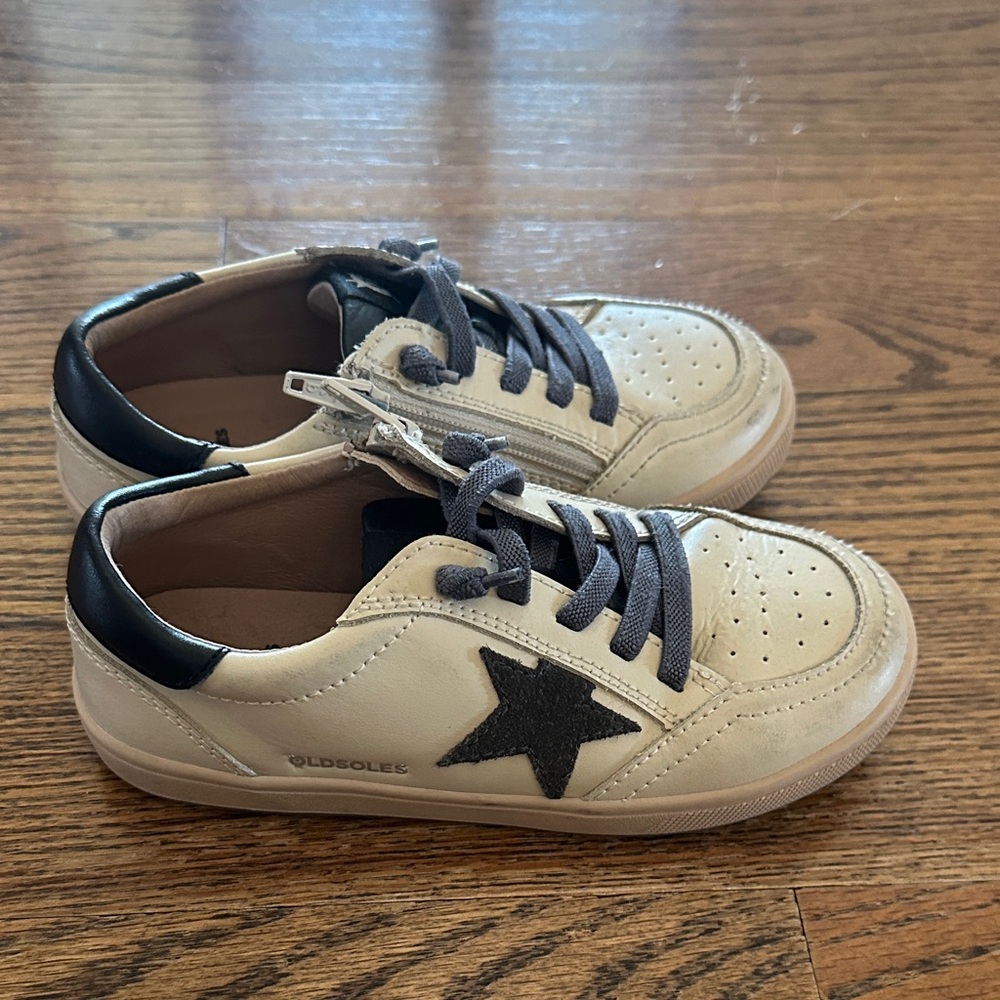 Old Soles Kids' Beige and dark grey/black Star Sneakers size 28